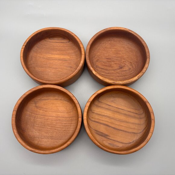 Vintage Teak Wood Salad Bowls Thailand Set of 4 Mid Century Serving Bowls - Picture 3 of 10